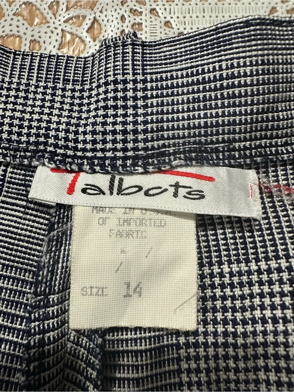 Vintage Talbots 100% Linen Glen Plaid Bermuda Shorts Women’s 10